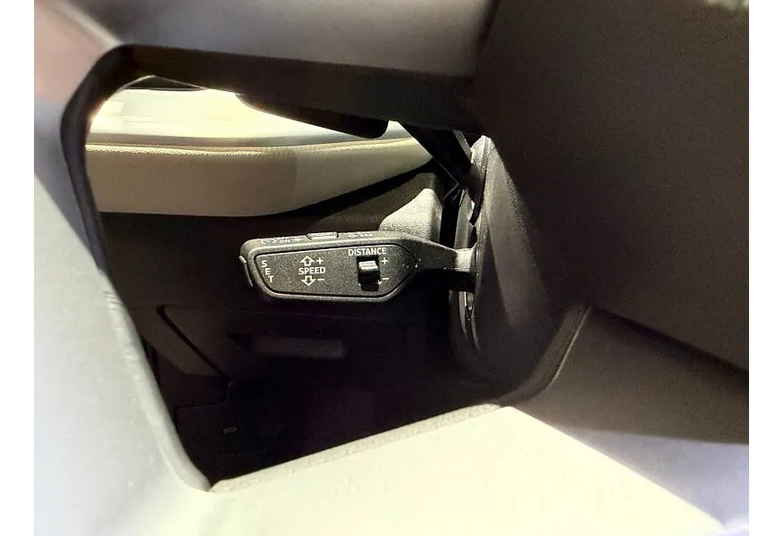 Audi Q5 Sportback 2.0 TDI S tronic quattro (204 л.с.) Черный в АВИЛОН. Слайд №16