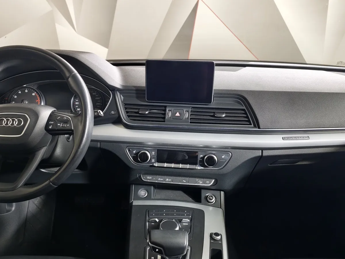 Audi Q5 2.0 TFSI S tronic quattro (249 л.с.) Design Синий в АВИЛОН. Слайд №15