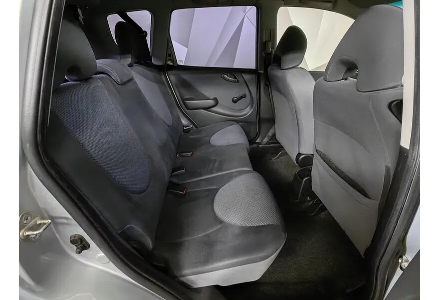 Honda Jazz 1.4 CVT (83 л.с.) Зеленый в АВИЛОН. Слайд №15