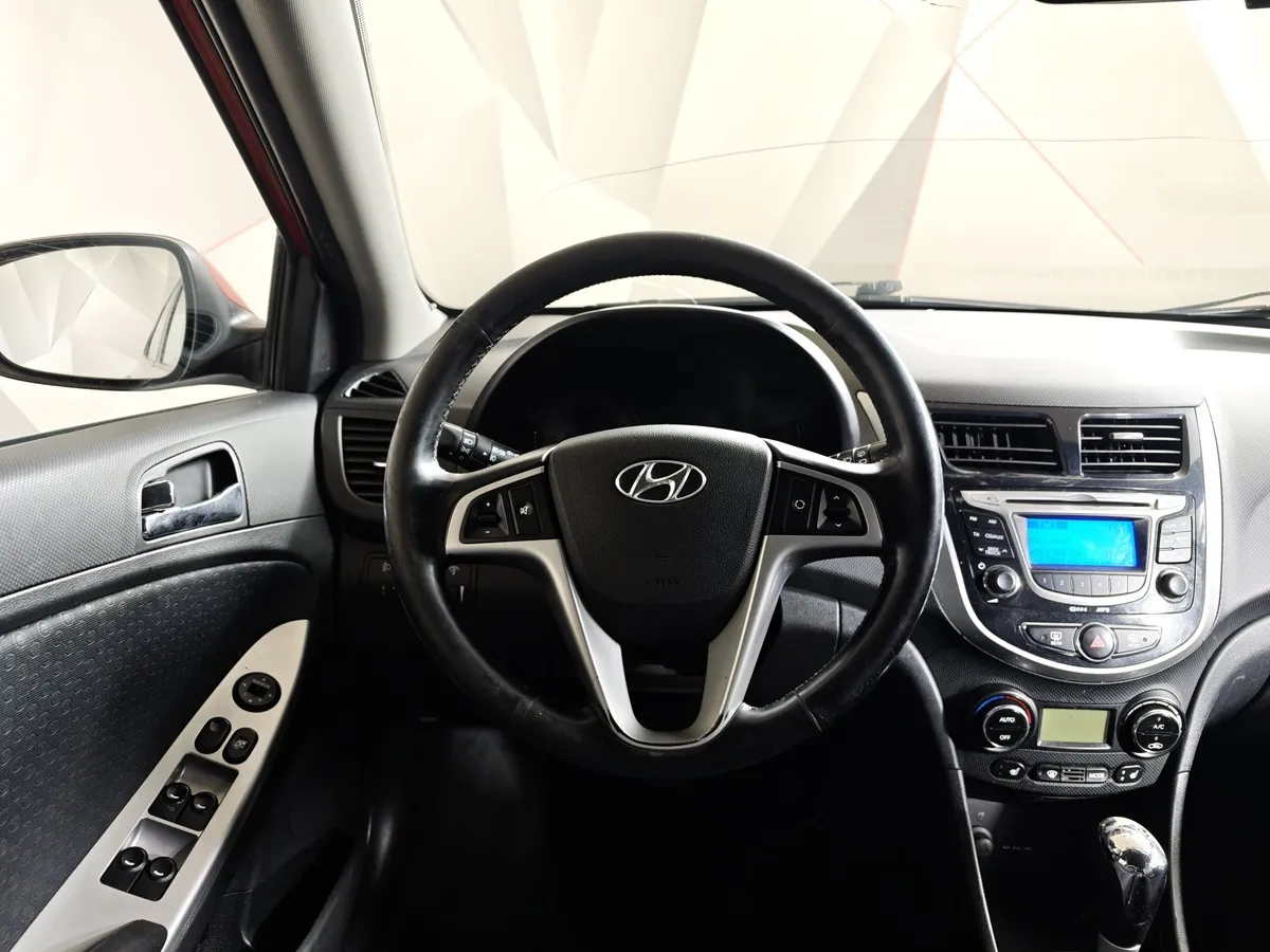 Hyundai Solaris 1.6 AT (123 л.с.) Active Красный в АВИЛОН. Слайд №19
