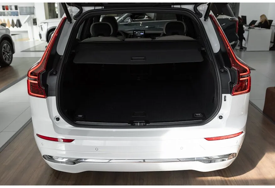 Volvo XC60 2.0 AT AWD (264 л.с.) Luxury Edition Белый в АВИЛОН. Слайд №15