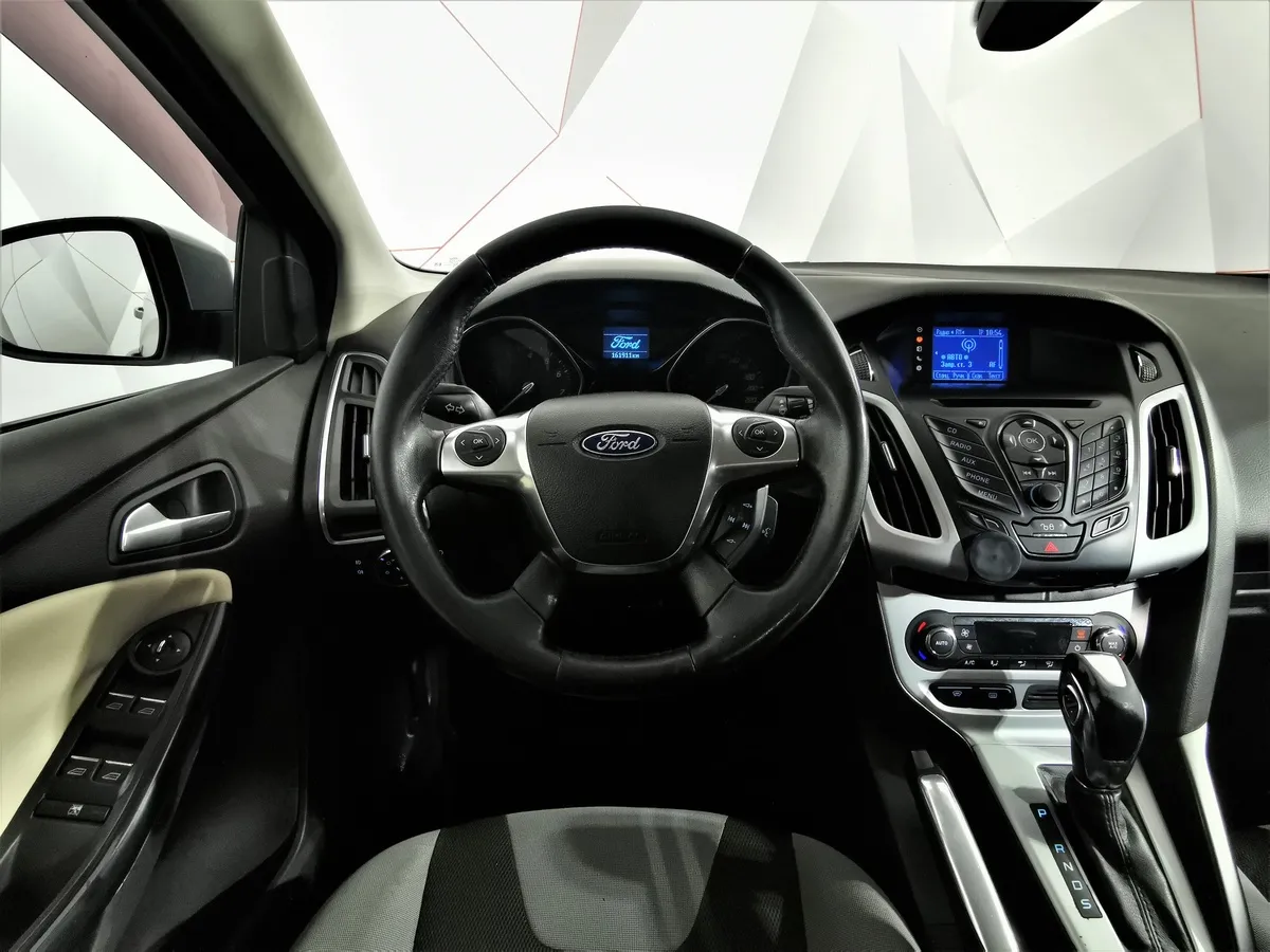 Ford Focus 1.6 PowerShift (125 л.с.) Trend Sport Голубой в АВИЛОН. Слайд №19