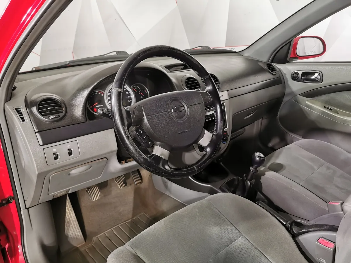 Chevrolet Lacetti 1.6 MT (109 л.с.) Красный в АВИЛОН. Слайд №17
