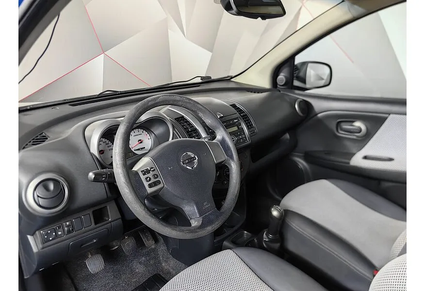 Nissan Note 1.4 MT (88 л.с.) Comfort Синий в АВИЛОН. Слайд №17 Nissan Note 1.4 MT (88 л.с.) Comfort Синий в АВИЛОН. Слайд №17