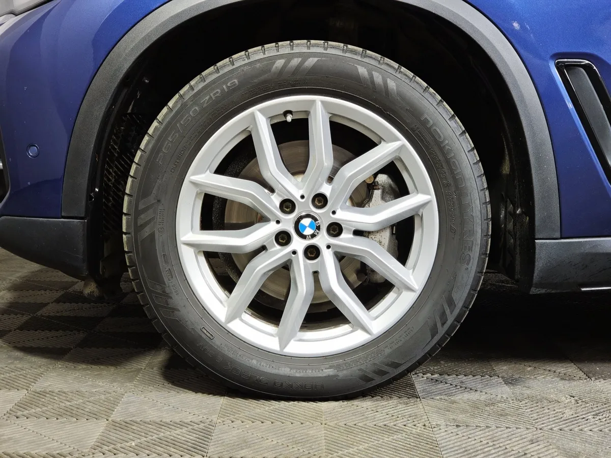 BMW X5 xDrive30d Steptronic (249 л.с.) Business Plus Синий в АВИЛОН. Слайд №7
