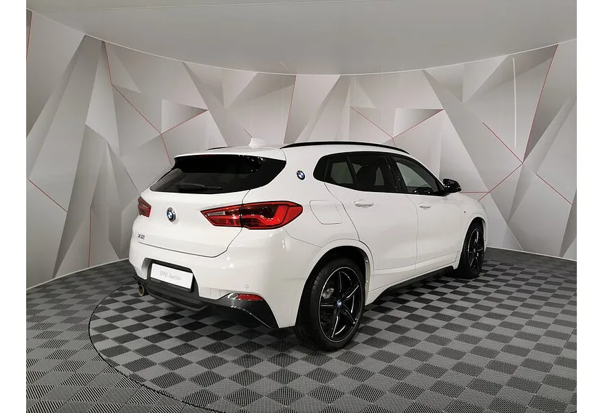 АВИЛОН - BMW X2 18i sDrive AMT (140 л.с.) Advantage Белый - slide 7