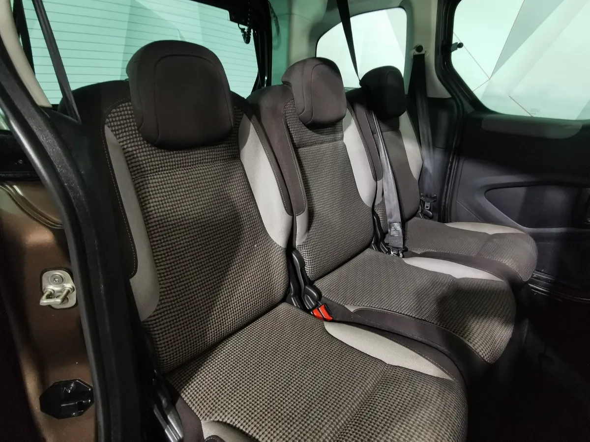 Peugeot Partner 1.6 HDi MT (90 л.с.) Коричневый в АВИЛОН. Слайд №15