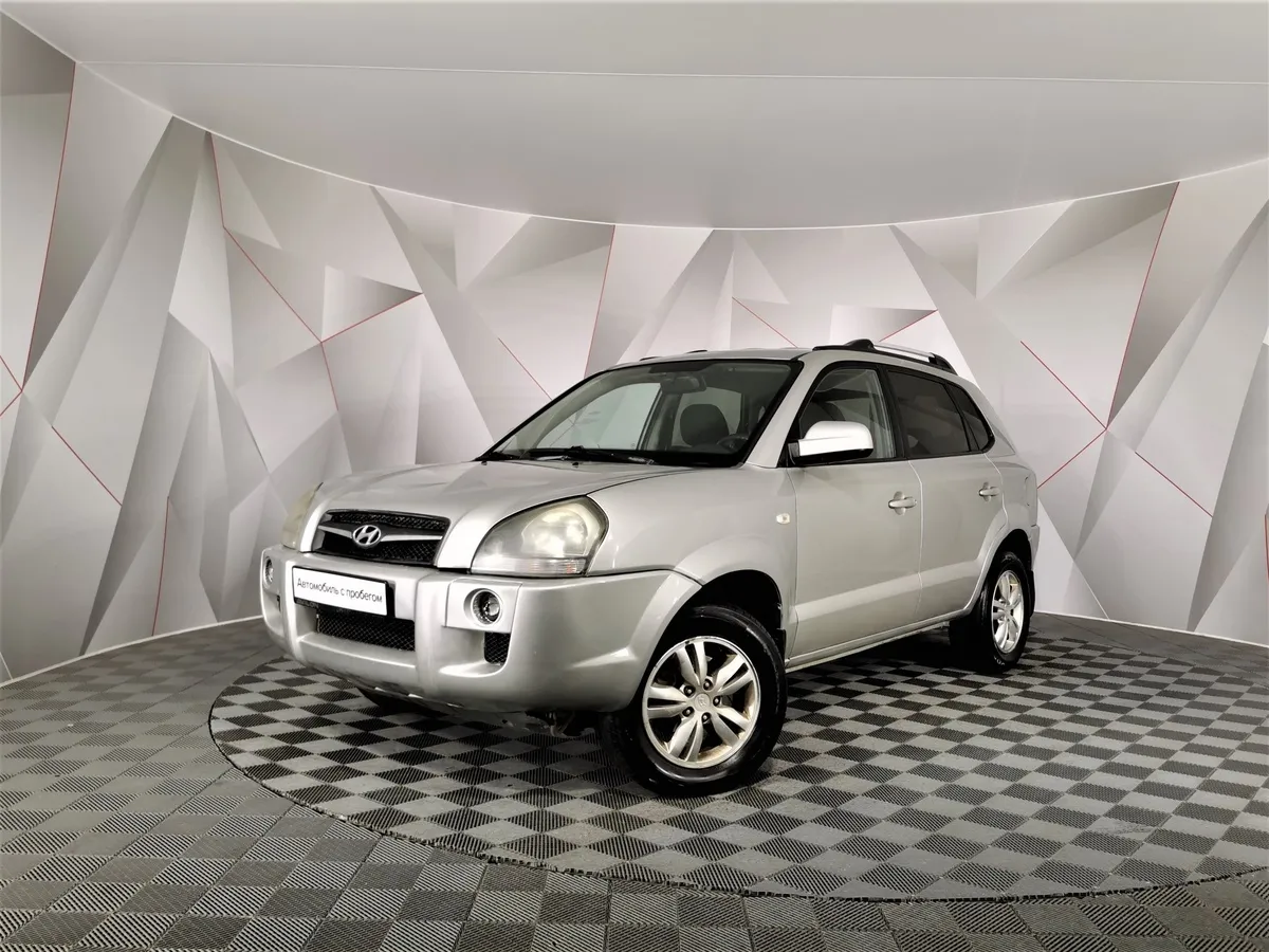 АВИЛОН - Hyundai Tucson 2.0 AT (150 л.с.) Серебристый - slide 10272101