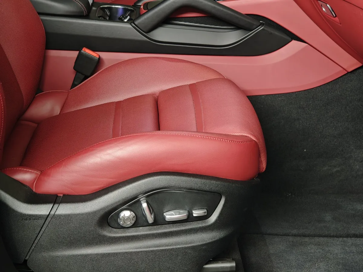 Porsche Cayenne Coupe 3.0 Tiptronic AWD (340 л.с.) Белый в АВИЛОН. Слайд №26