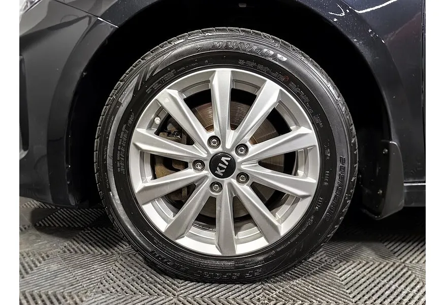 Kia Ceed 1.6 MPI AT (128 л.с.) Prestige Черный в АВИЛОН. Слайд №9