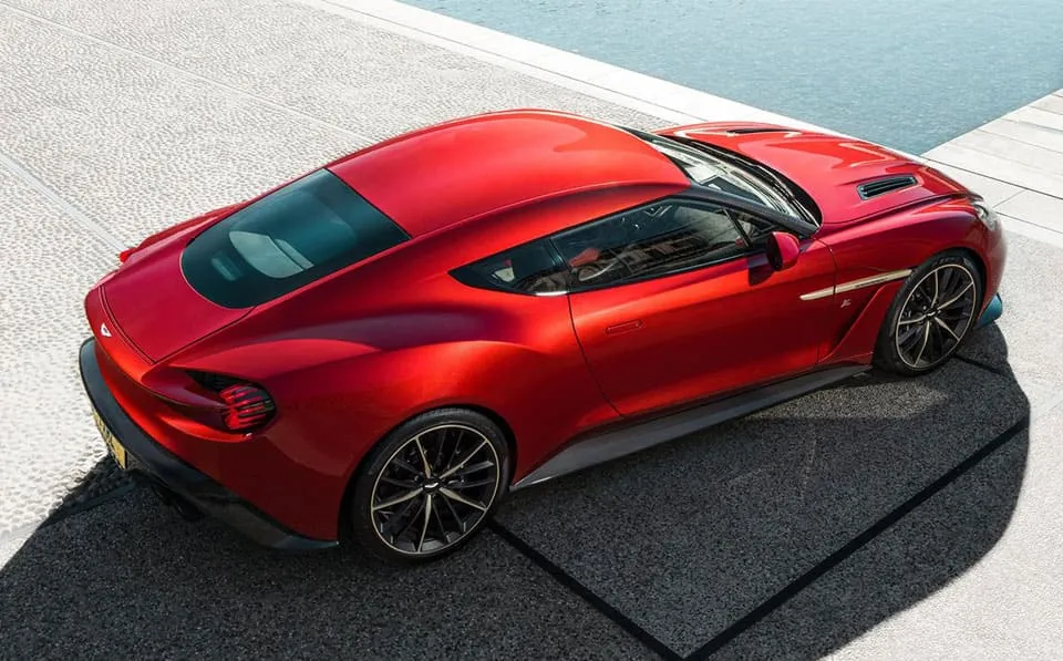 Aston Martin в АВИЛОН