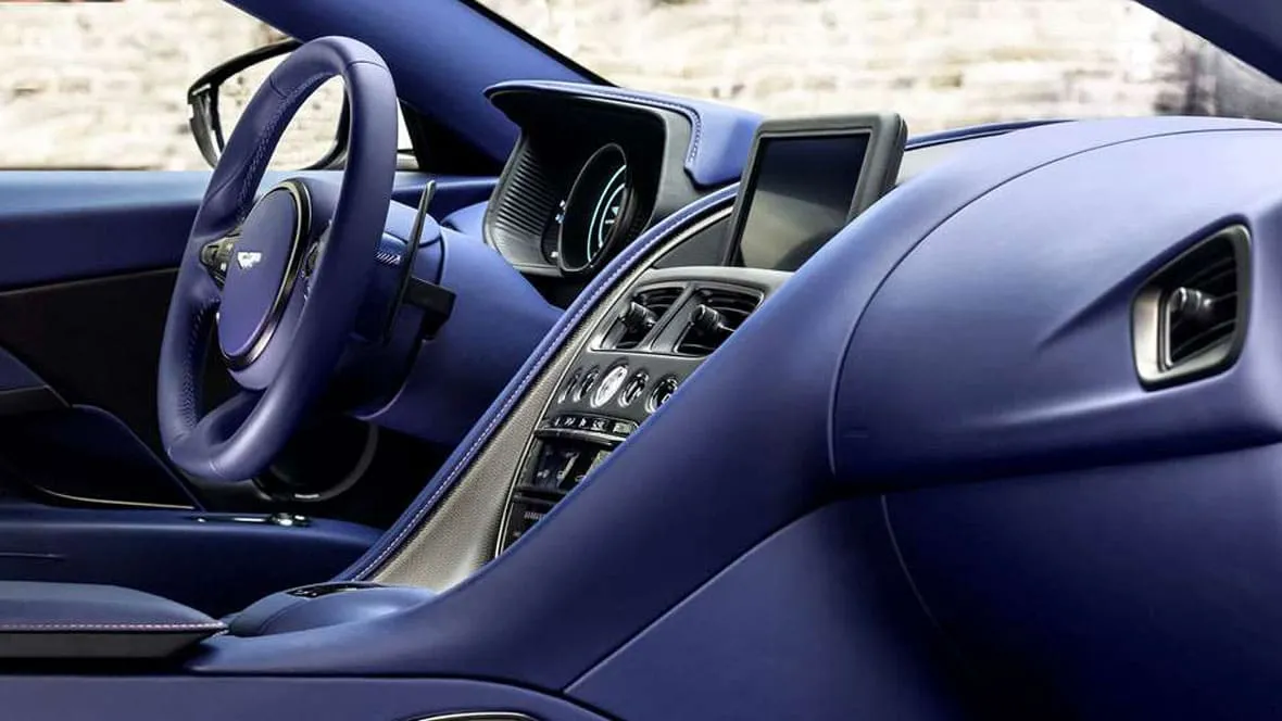 Aston Martin в АВИЛОН