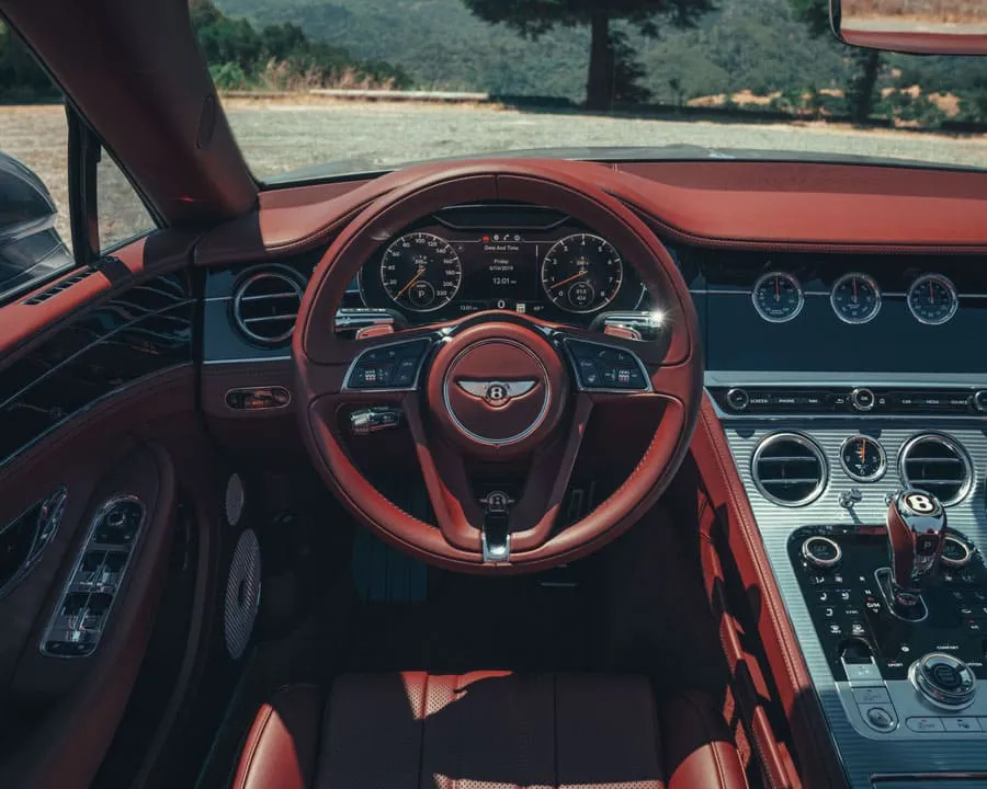 Bentley в АВИЛОН