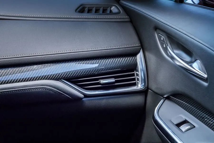 Cadillac XT4 в АВИЛОН