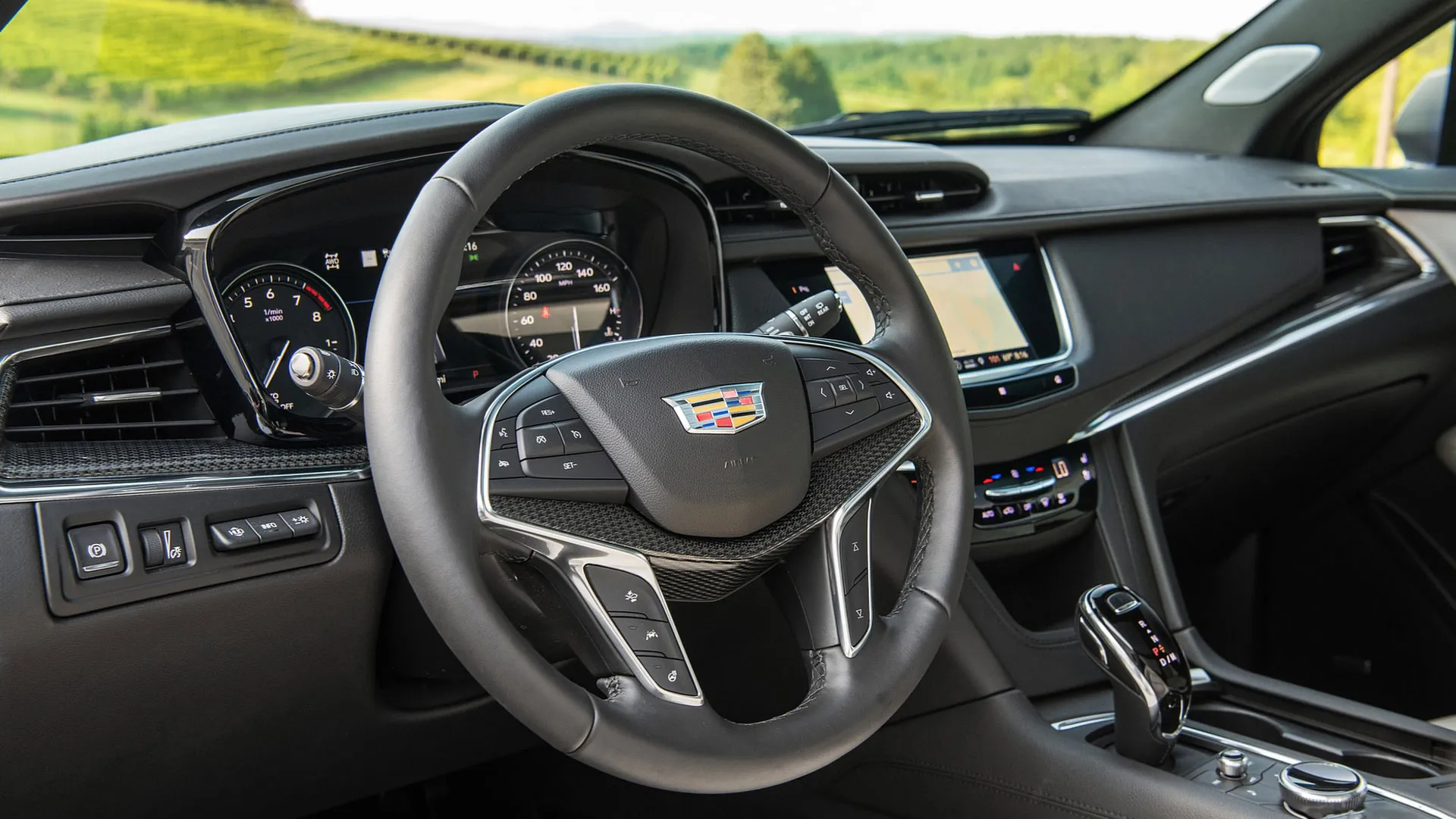 Cadillac XT5 в АВИЛОН