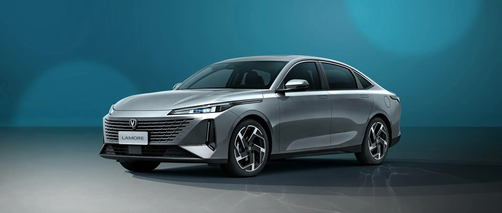 Changan Lamore в АВИЛОН