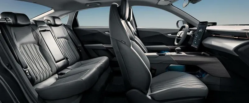 Changan Lamore в АВИЛОН