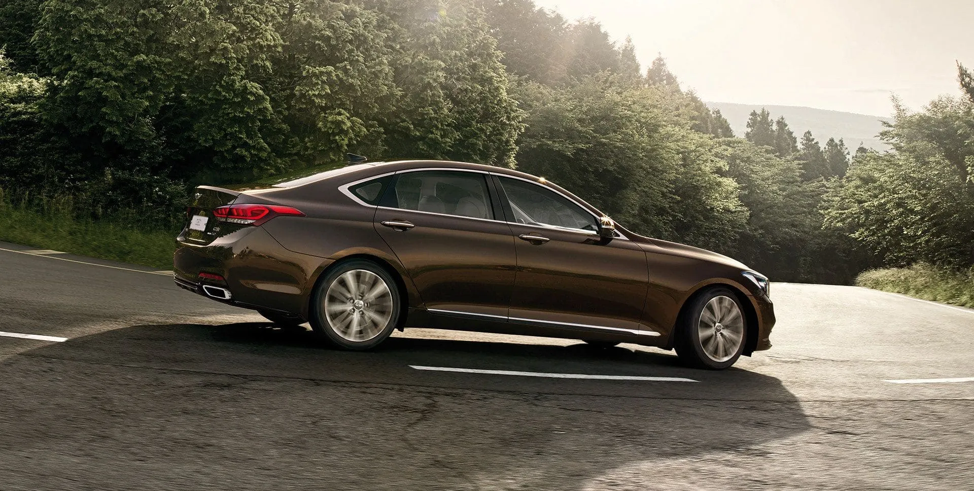 Genesis G80 в АВИЛОН