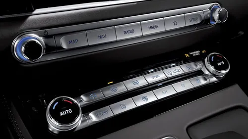 Genesis G90 в АВИЛОН