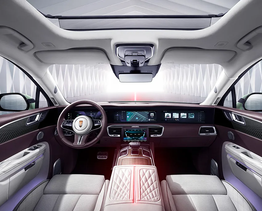 Hongqi в АВИЛОН
