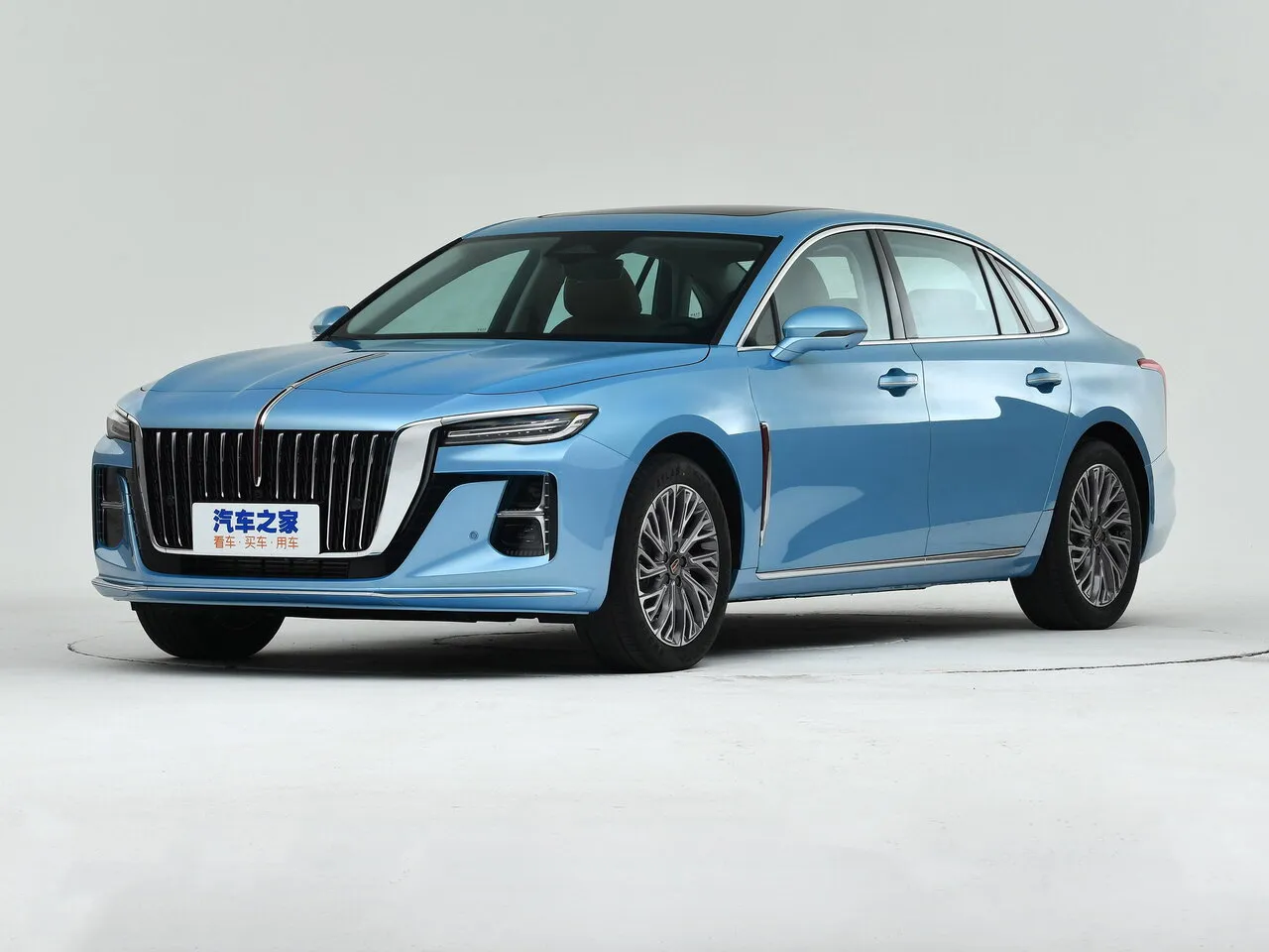 Hongqi в АВИЛОН