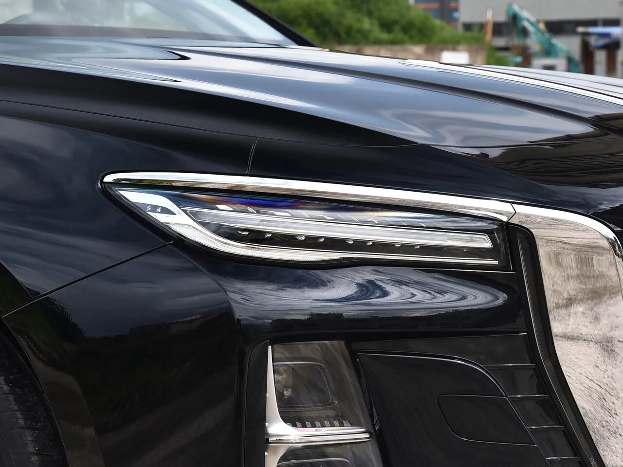 Hongqi в АВИЛОН