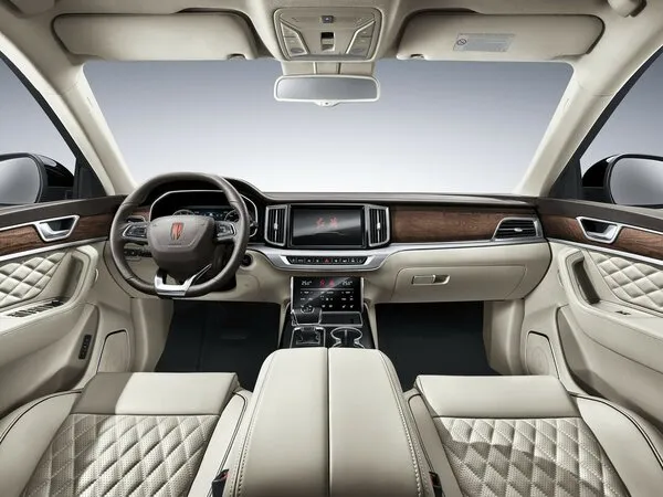 Hongqi в АВИЛОН