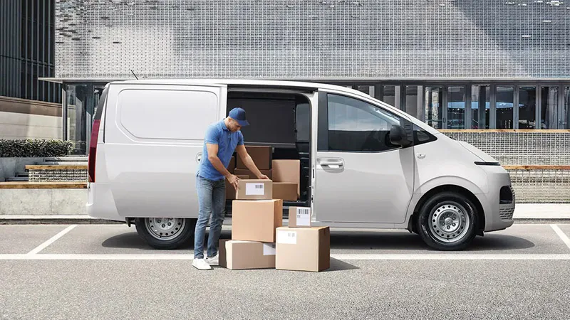 Грузовой фургон Hyundai Staria в АВИЛОН