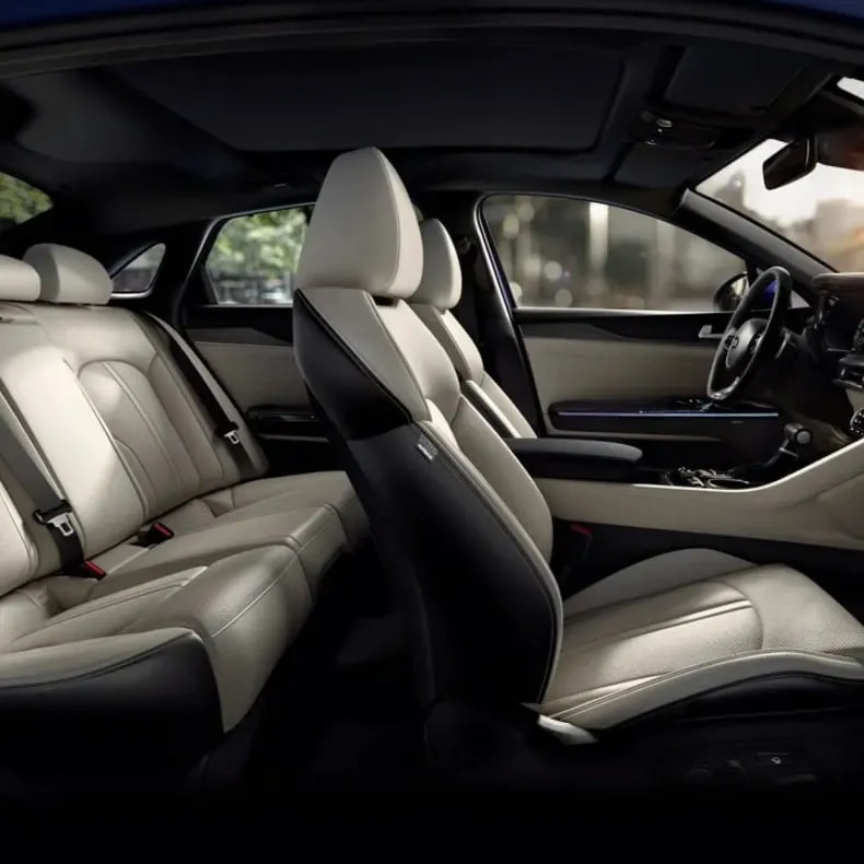 Kia K5 в АВИЛОН