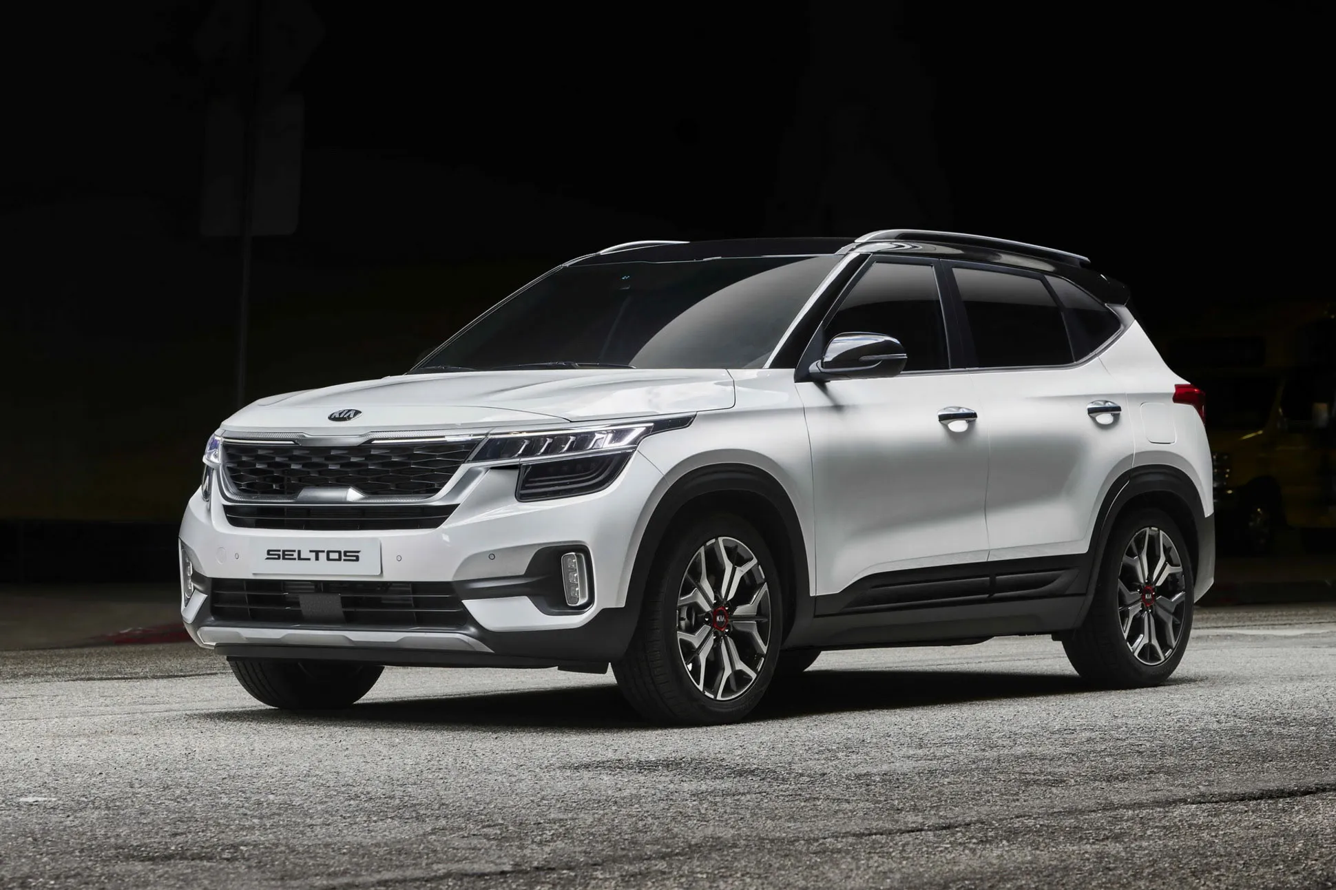 Kia Seltos в АВИЛОН