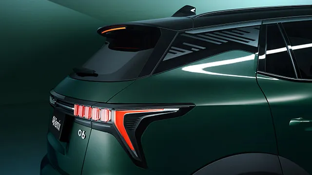 Lynk & Co 06 в АВИЛОН