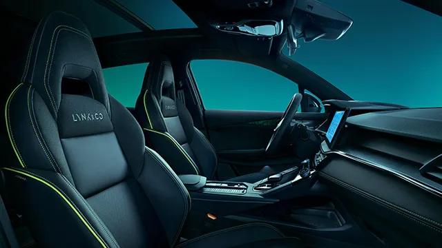 Lynk & Co 06 в АВИЛОН