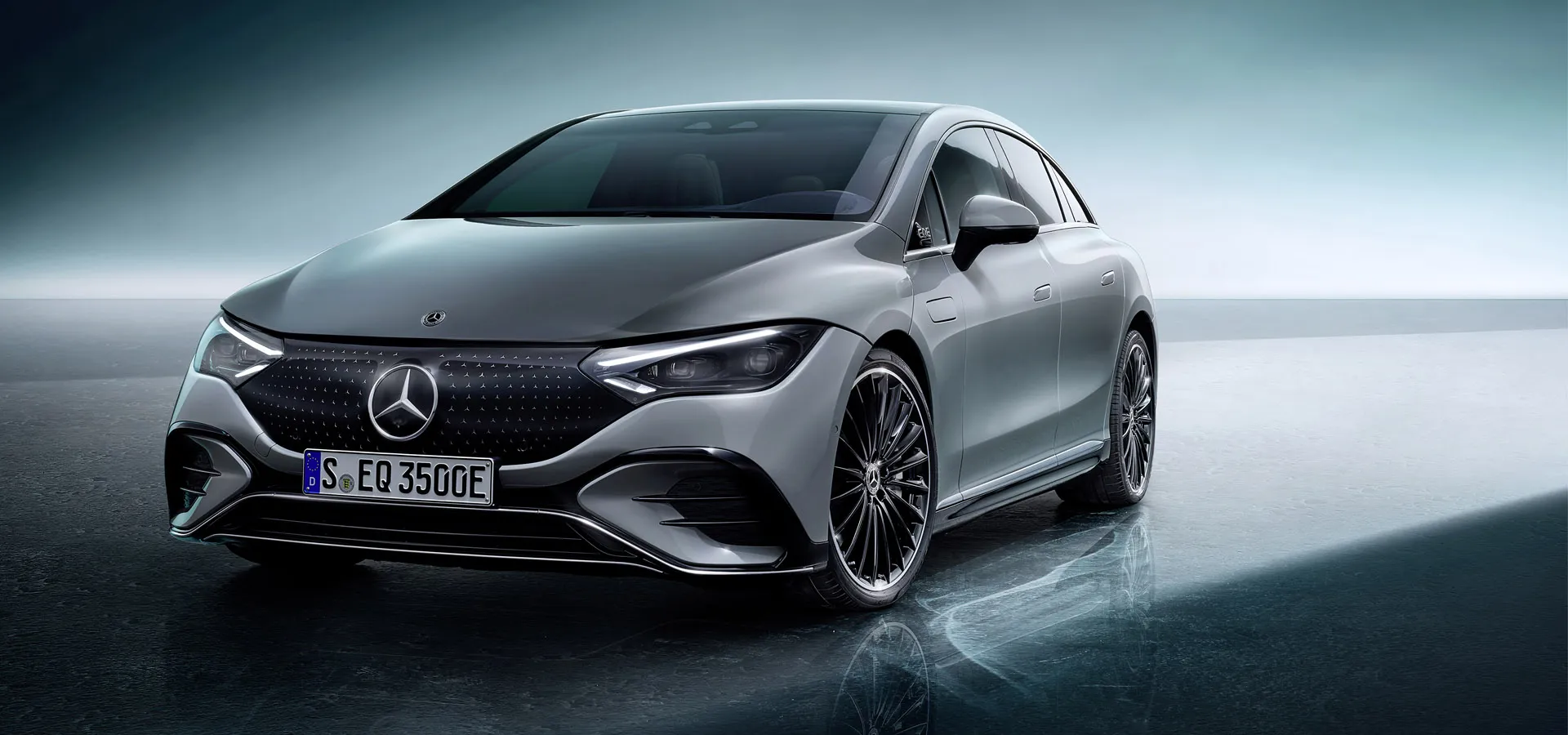 Mercedes-Benz EQE в АВИЛОН